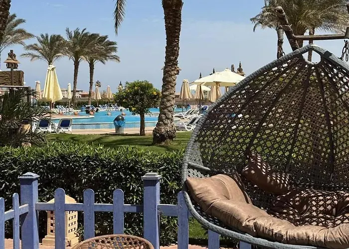 Porto South Luxury & View بورتو ساوث بيتش شاليهات فاخرة وإطلالات مميزة Apartment *